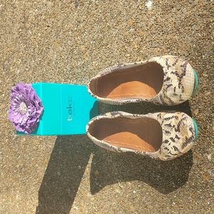 Tieks Sand Snake